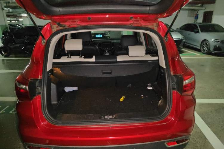 Used CHANGAN CS35 2017 1.6L Manual Luxury Model
