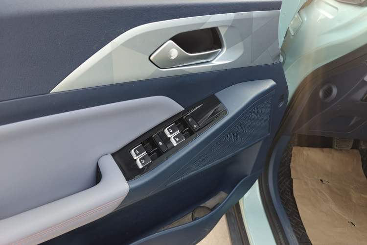 Used Geometry E Firefly 2023 401KM Linglong Tiger 5-Seater