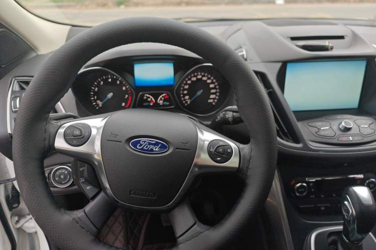 Used Ford Kuga 2015 1.5L GTDi Four-Wheel-Drive Elite Model