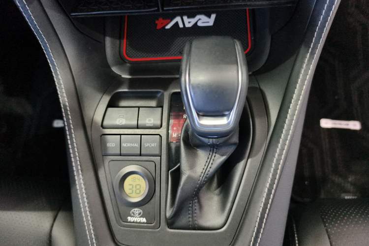 Used Toyota RAV4 2023 2.0L CVT Two-Wheel Drive Urban Edition
