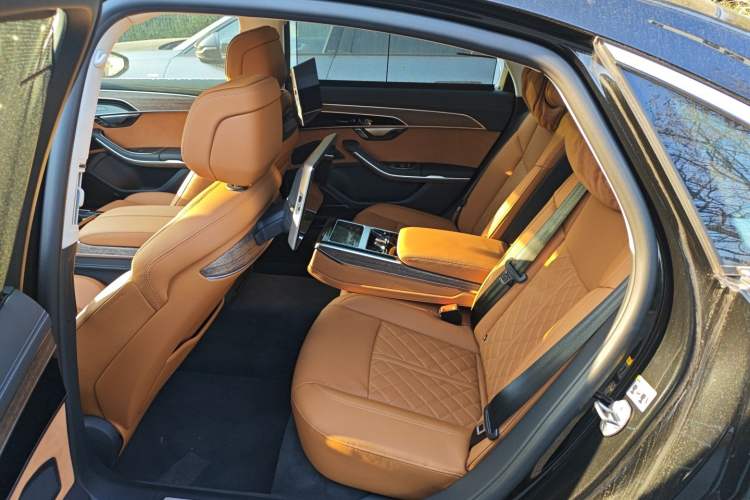 Used Audi A8 2024 A8L 55 TFSI quattro Flagship Model