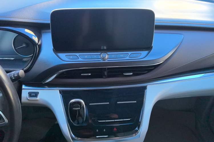 Used Buick GL8 2021 Land Cruiser Executive 652T Premium Model
