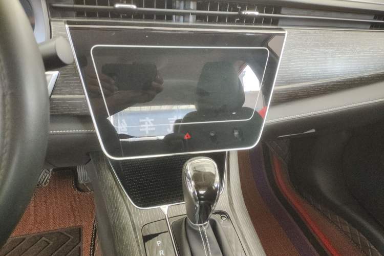 Used Venucia D60 2023 PLUS 1.6L XL CVT Yue Ling Edition
