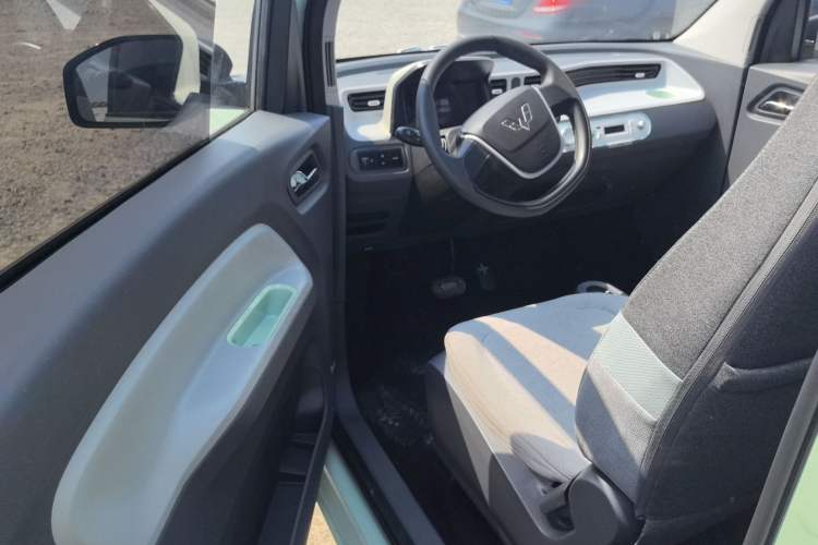 Used Wuling Hongguang MINIEV 2022 Macaron Premium Model – Lithium Iron Phosphate