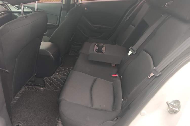 Used Mazda Mazda 3 Axela 2017 Hatchback 1.5L Automatic Comfort Model Emission Standard China V