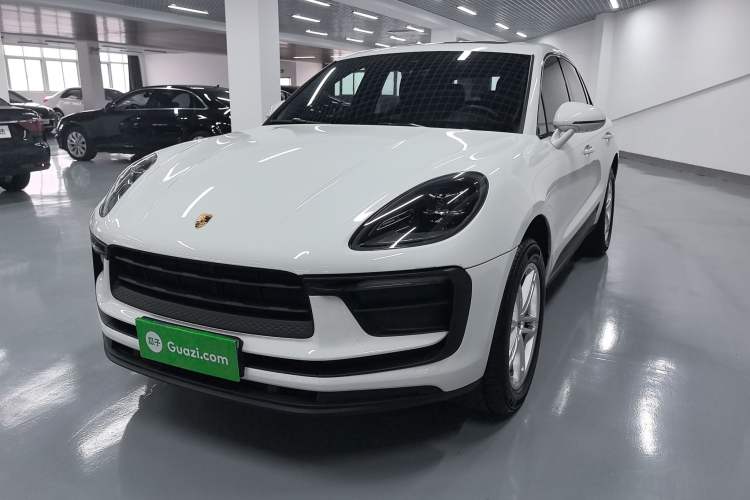 Used Porsche Macan 2024 Macan 2.0T