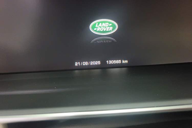 Used Land Rover Range Sport 2014 3.0 SC V6 HSE DYNAMIC Odometer Close Up