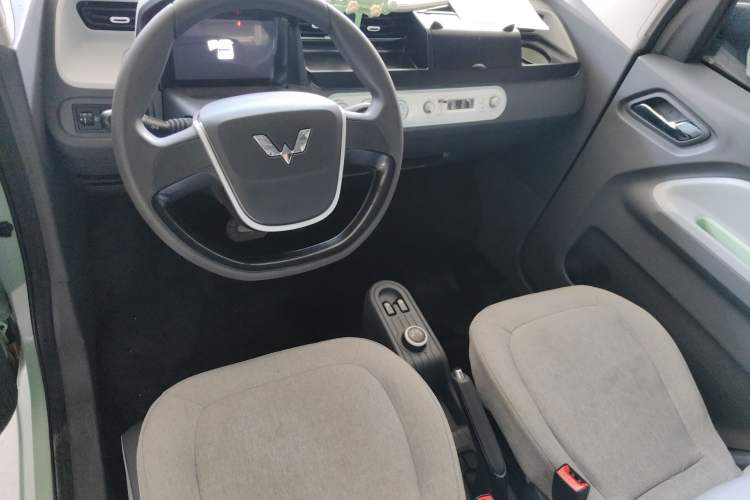 Used Wuling Hongguang MINIEV 2021 Macaron Fashion Model Lithium Iron Phosphate