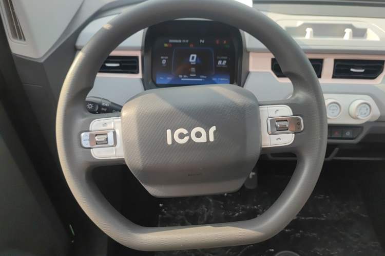 Used Chery New Energy QQ Ice Cream 2022 120km Milkshake Phosphate Lithium-Iron Steering Wheel