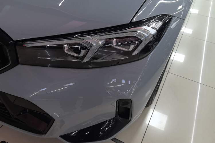 Used BMW 3 Series 2025 330Li M Sport Shadowline Package Left Front Headlight