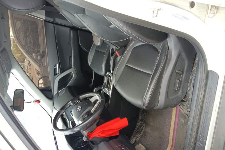 Used Hyundai ix25 2017 1.6L Automatic Smart Version Interior 1