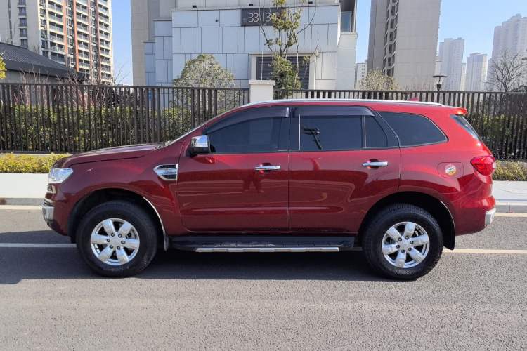 Used Ford Everest 2016 2.0T Gasoline Automatic 4x4 Flagship Edition
