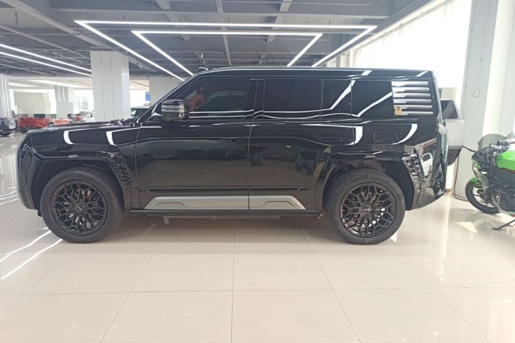 Used Yangwang U8 2023 Luxury Edition
