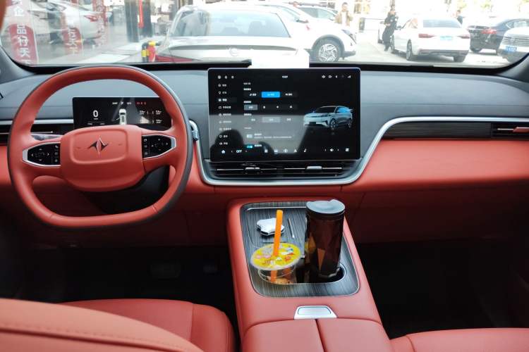 Used Dongfeng eπ eπ008 2024 636Max All-Electric Version 6 Seats Interior 3