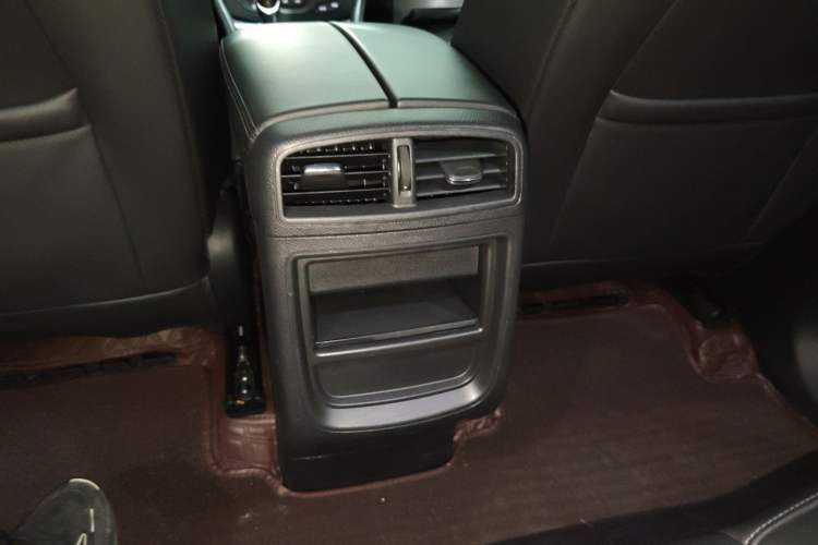 Used Buick Envision 2019 20T Two-Wheel Drive Elite Version China VI Standard
