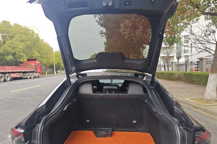 Used Changan UNI-V 2023 1.5T Sport Edition