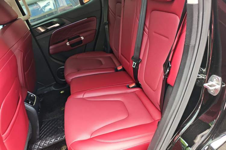 Used Tank 300 2025 2.0T Conqueror Interior 1