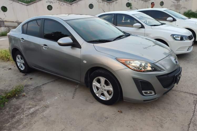 Used Mazda Mazda 3 2013 Sedan 1.6L Manual Elite Model
