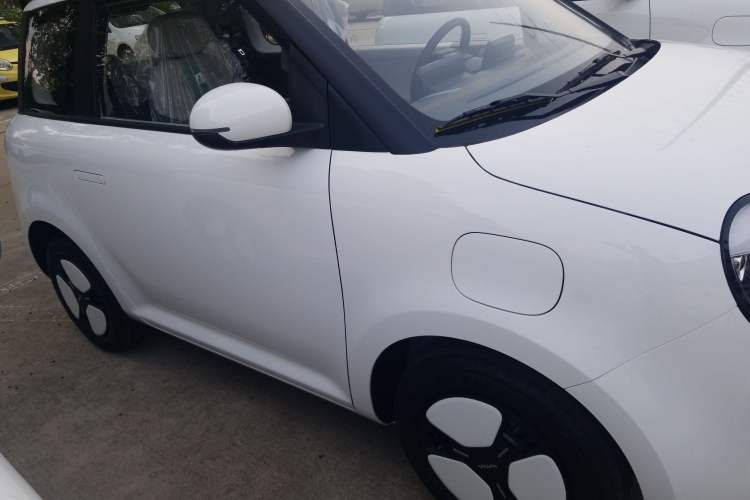 Used Changan Lumin 2025 205 km Xiangqin Version