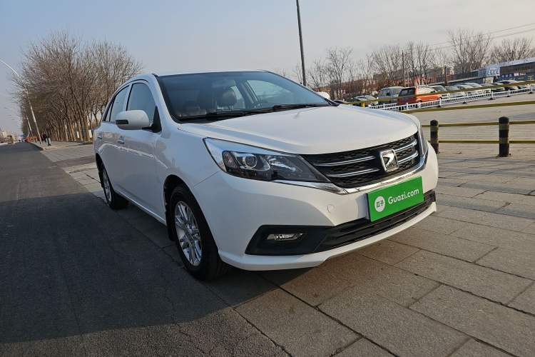 Used Zotye Z300 2016 New Vision 1.5L Manual Entry-Level Model
