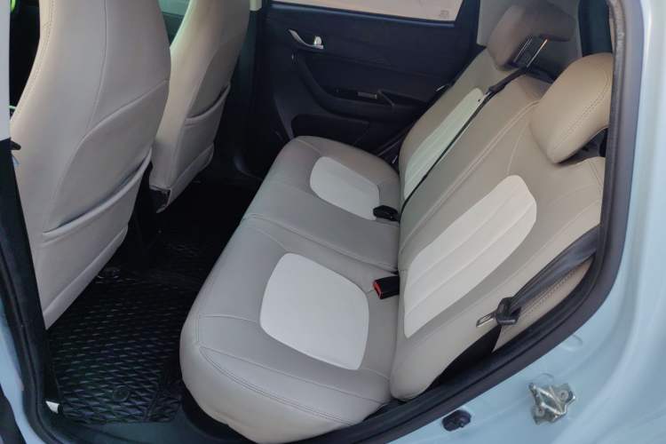 Used CHANGAN Benni E-Star 2022 Qingxin Edition Colorful Model Lithium Iron Phosphate
