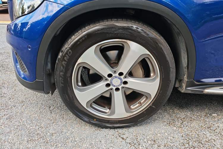 Used Mercedes-Benz GLC 2016 GLC 260 4MATIC Luxury Model
