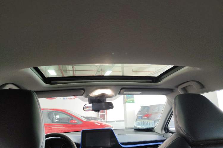 Used Toyota C-HR 2021 2.0L Luxury Edition Headliner