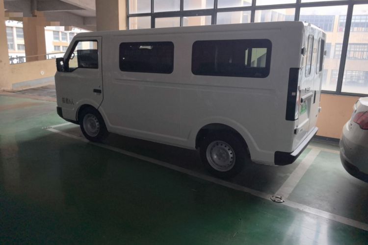 Used SRM New Energy E3 2025 Fudi 310KM Practical Passenger Vehicle
