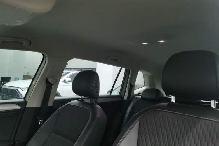 Used Volkswagen Tiguan L 2021 330TSI Automatic Two-Wheel Drive Comfort Edition
