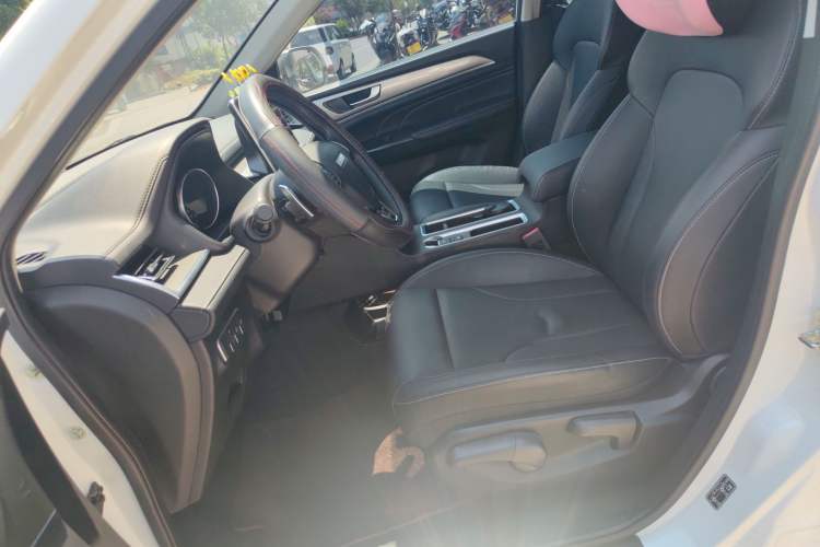 Used Haval M6 2021 PLUS 1.5T DCT Luxury Smart Connectivity Model
