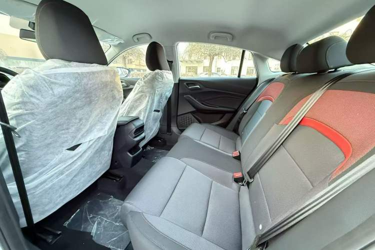 Used MG 5 2023 180 DVVT Manual Fashion Edition
