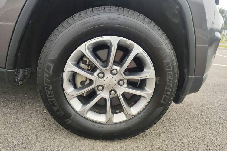 Used Jeep Grand Cherokee 2015 3.0L Comfort Navigation Edition