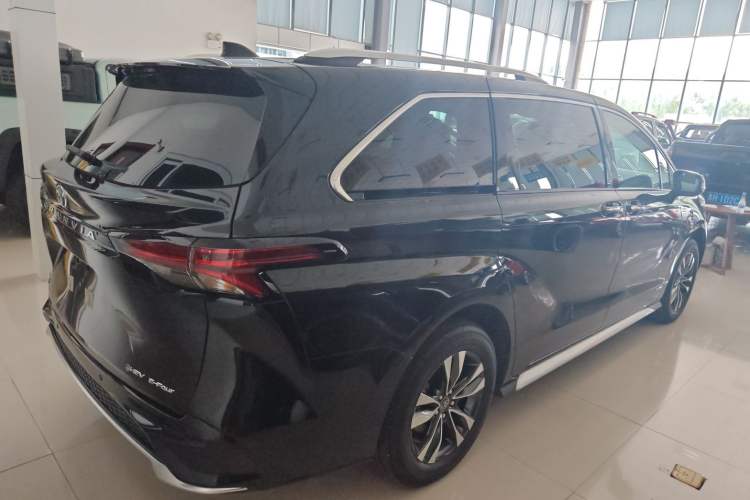 Used Toyota Granvia 2024 2.5L Hybrid Prestige PLUS Four-Wheel Drive Version
