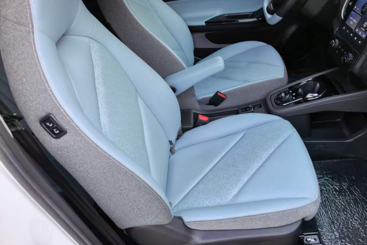 Used Chery QQ Little Ant 2024 Edition Youth Version 251km Passion Version 23.99 kWh Right Front Seat