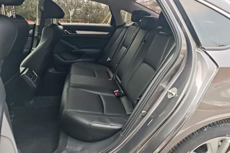 Used Honda Accord 2018 260TURBO Luxury Edition China VI Left Rear Seat