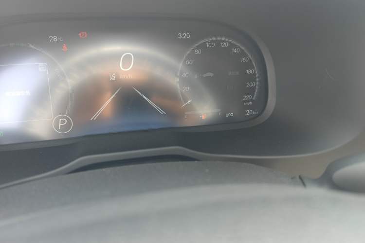 Used Toyota RAV4 2024 Dual-Motor 2.5L E-CVT Two-Wheel Drive Elite Plus Edition Odometer Close Up