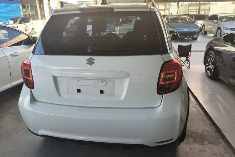 Used Suzuki SX4 2013 1.6L Manual CoolRide Model
