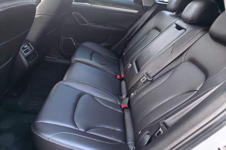 Used Zotye Domy X7 2017 Upgraded Edition 1.8T DCT Huashan Model Left Rear Seat