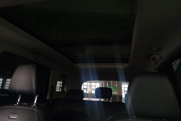 Used CHANGAN OSHAN X7 2020 1.5T Automatic Parking with Facial Recognition – Spacey & Carefree Edition Headliner