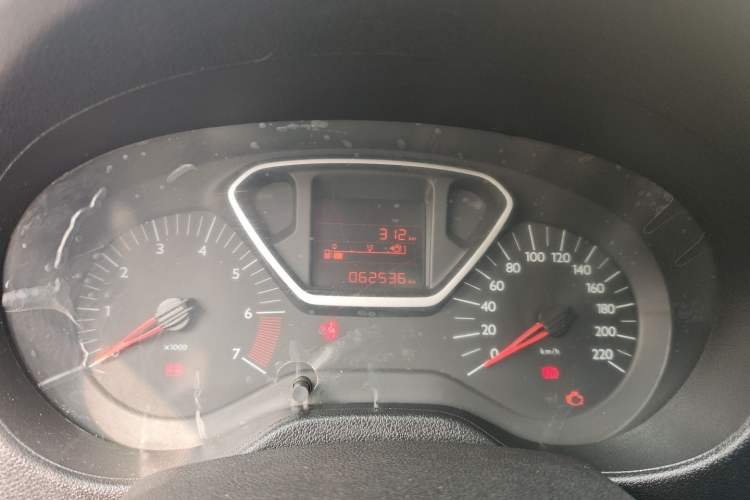 Used Citroen Elysee 2015 ZhiShang Edition 1.6L Manual Comfort Model