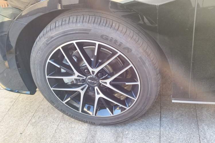 Used BYD Seal 2023 DM-i 1.5T 121km Prestige Model