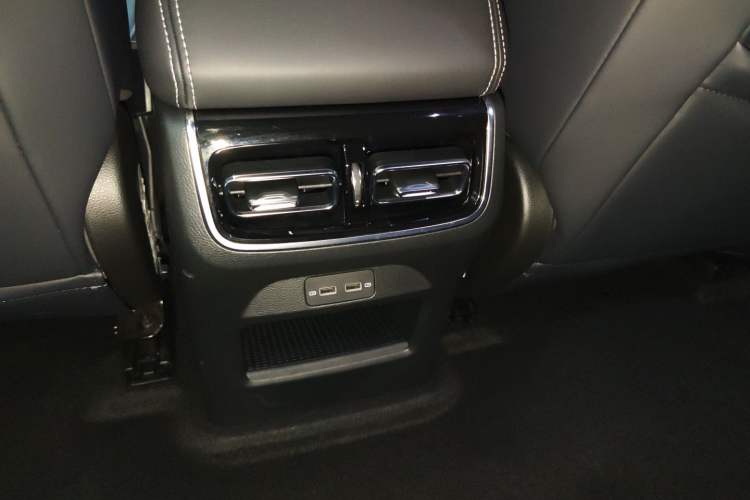 Used GAC Trumpchi GS8 2025 Linghang Series 2.0 TGDI Two-Wheel-Drive Luxury Edition 5 Seats