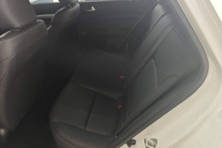Used Kia kx1 Stonic 2021 1.4L CVT Sunroof Model
