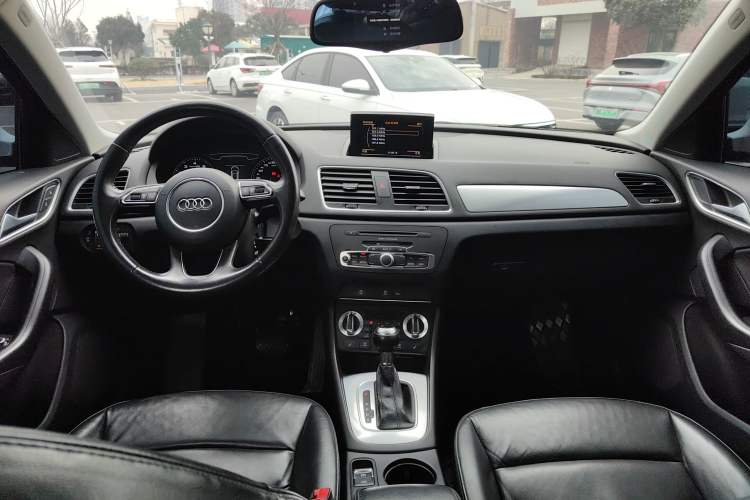 Used Audi Q3 2015 35 TFSI Comfort Model