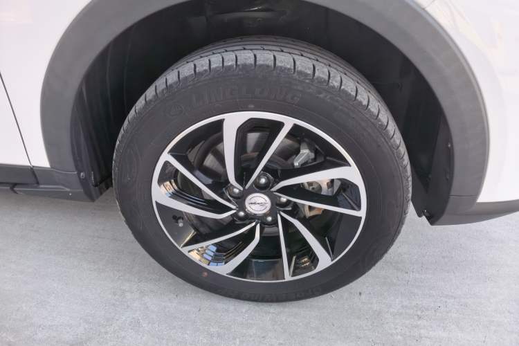 Used Zotye T300 2023 T300L 1.5L Manual Standard Edition Exterior 2