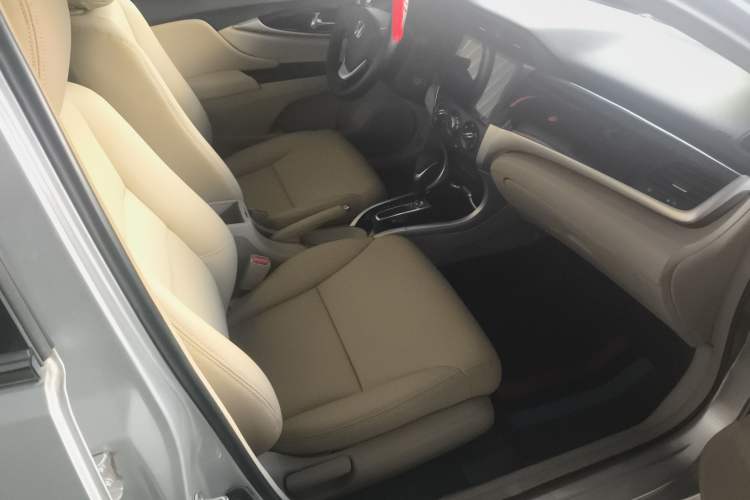 Used Honda Crider 2013 1.8L automatic comfort version