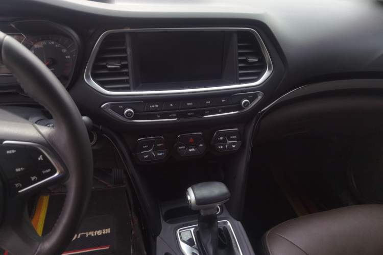 Used GAC Trumpchi GS4 2017 235T Automatic Two-Wheel Drive Luxury Smart Connectivity Version