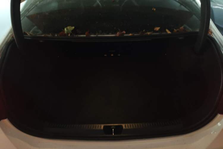 Used Mercedes-Benz A-Class 2022 Revised Version A 200 L Sport Sedan Fashionable Style Trunk