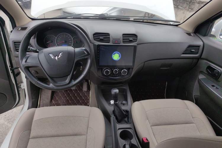 Used Wuling Hongguang 2018 1.5L Classic S Standard Model
