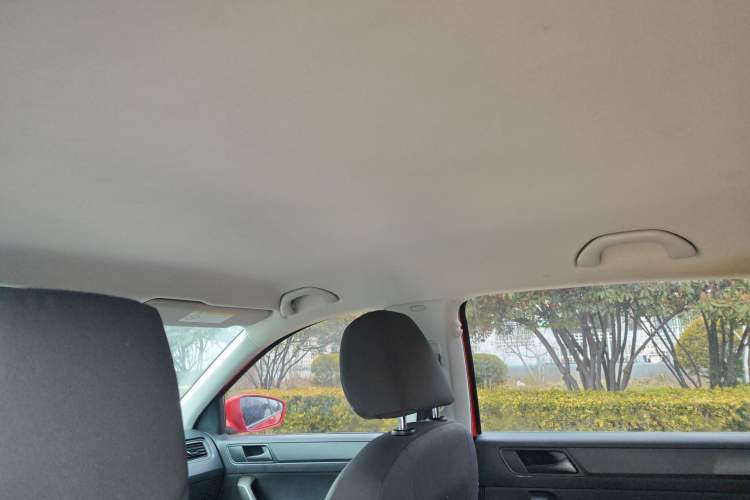 Used Skoda Rapid Spaceback 2016 Revised Version 1.6L Manual Front-Drive Edition